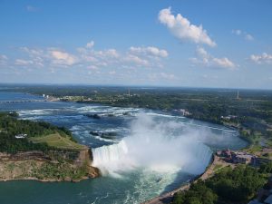 1280px-Canadian_Horseshoe_Falls_with_Buffalo_in_background